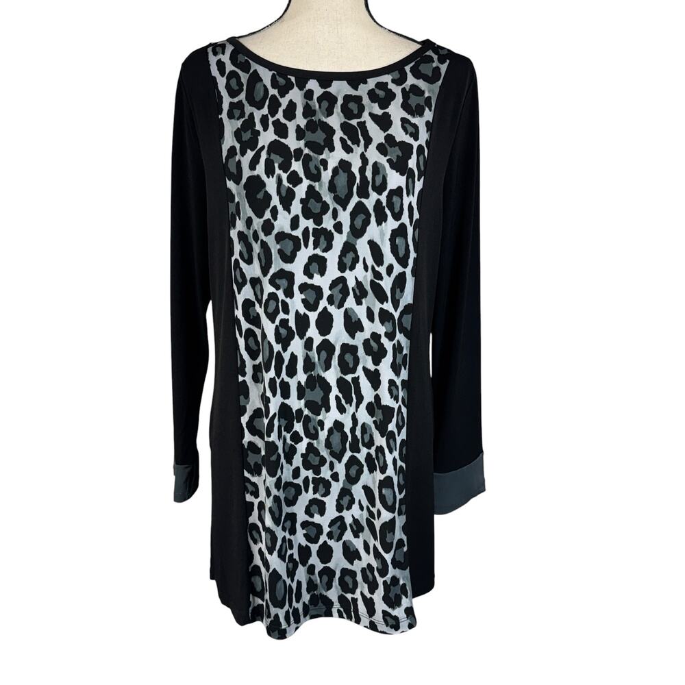 Susan Graver Medium Tunic Top Stretch Leopard Print Long Sleeves Pullover Slits